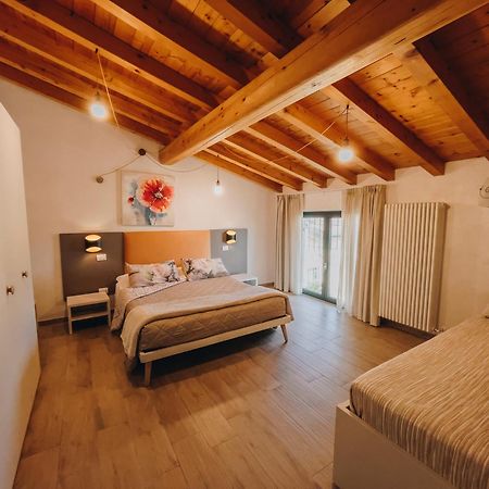 Agriturismo" Il Glicine Bianco" Monzambano Εξωτερικό φωτογραφία